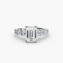 Brilliant Diamond Round Cut Setting in Gold – back view