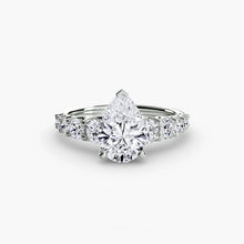 Setting Gold with Brilliant Diamond – top view
