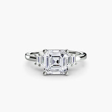 Round Brilliant Diamond ring in Gold – close-up