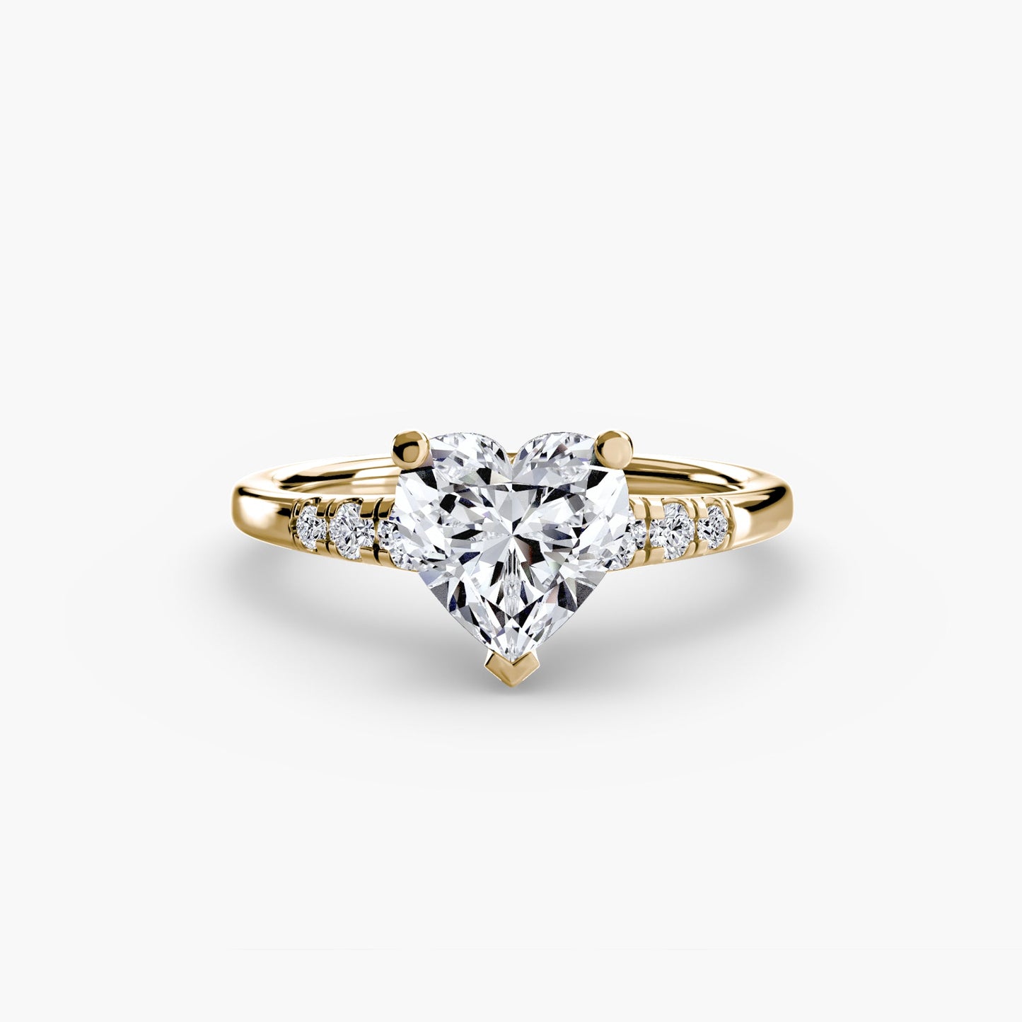 Round Cut Precious Stone ring in Gold – detail view