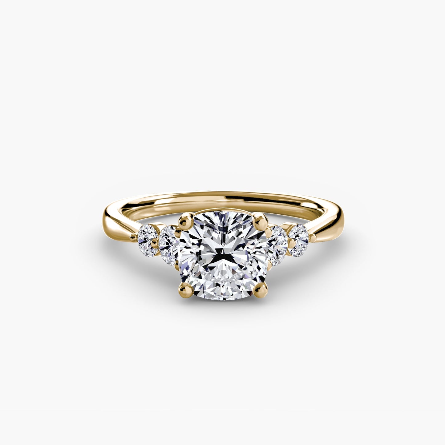 Round Brilliant Gemstone ring in Gold – angle view