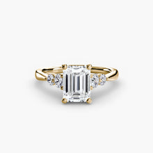 Gemstone Round Brilliant Setting in Gold – back view