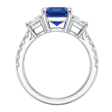 natural round sapphire 3.50ct ring on white background