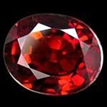 Oval Cut Ruby ring in Gold – main view