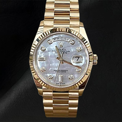 Rolex Day Date President 36 Mother of Pearl Diamond Dial Yellow Gold 18K Watch