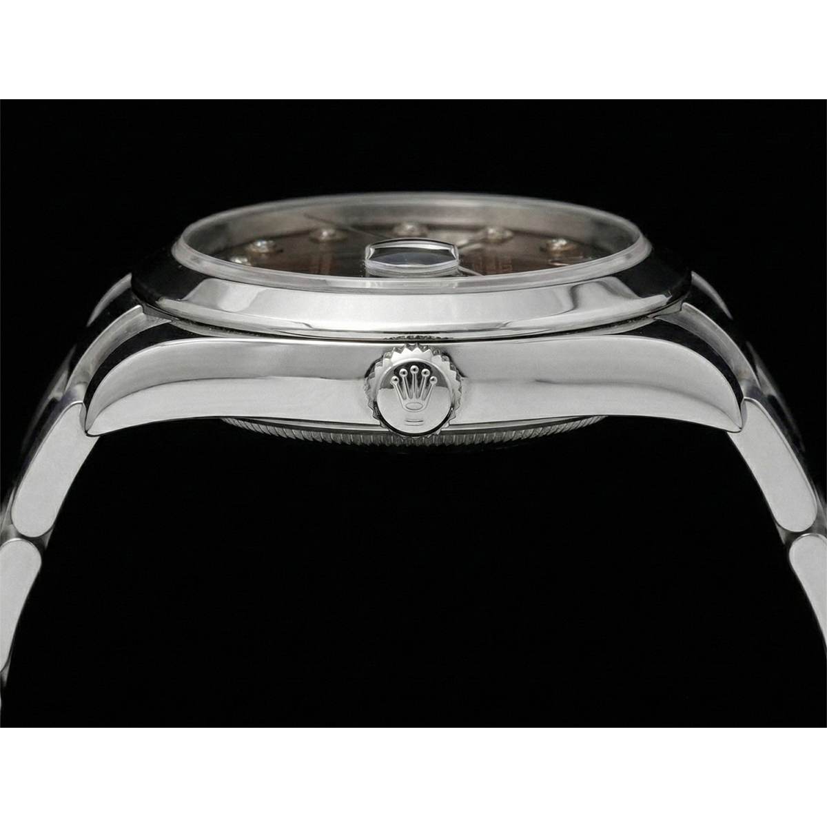 Exquisite Rolex 0.20 ct – angle view