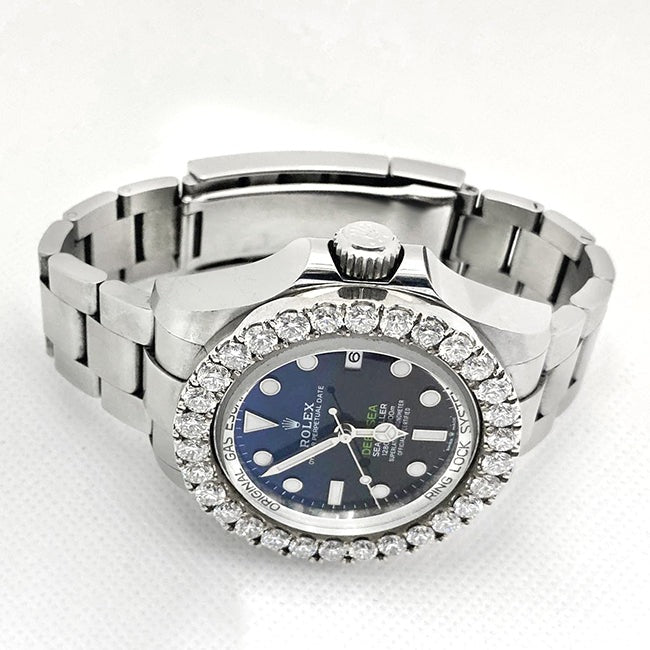 44mm Watch with 8 carats