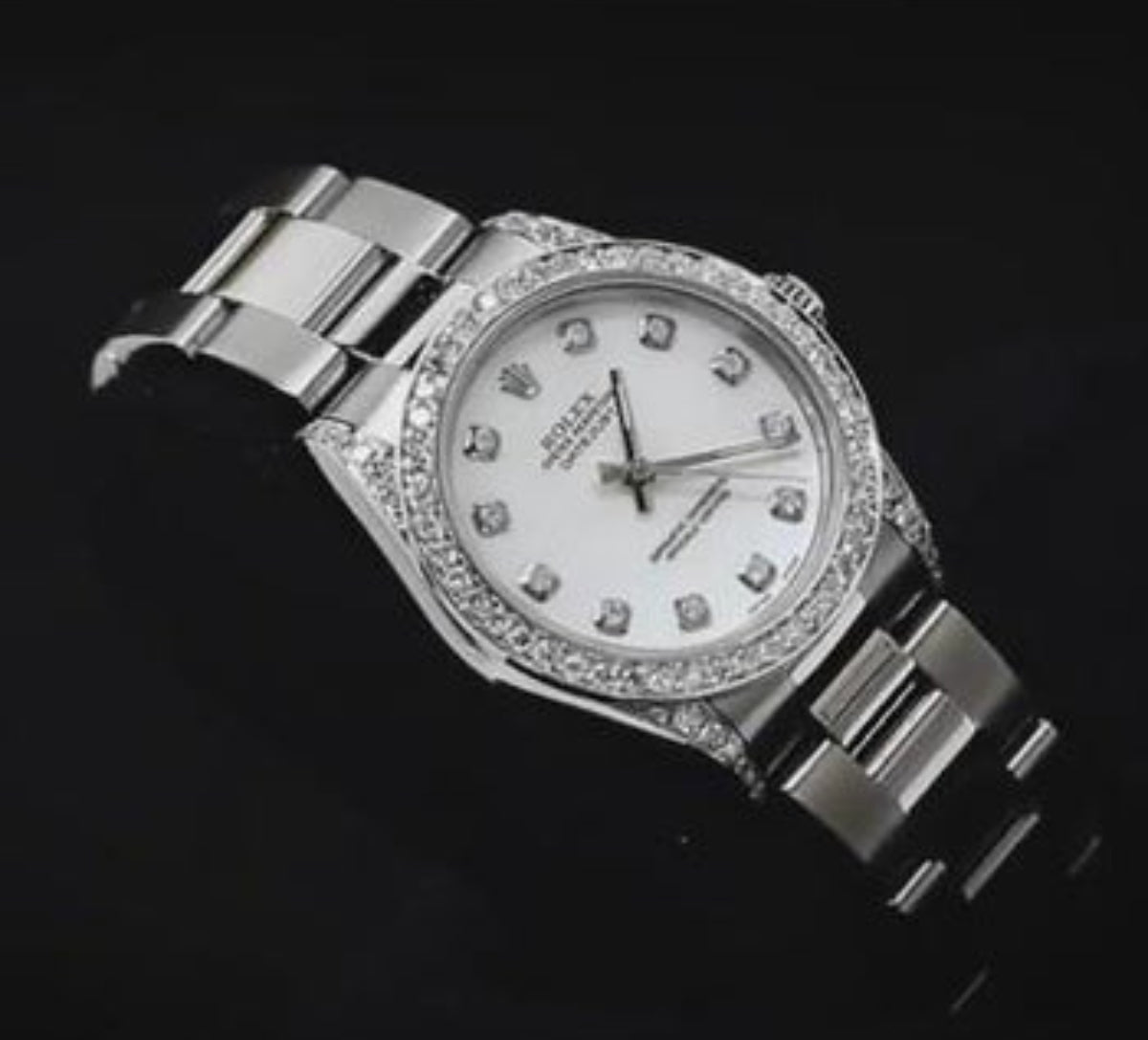 natural round diamond watch side angle