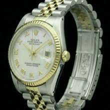 Pearl ring in Two Tone – side view