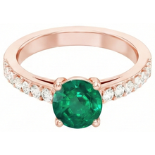 natural round emerald 2.50ct ring profile view