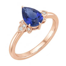 natural round sapphire 3ct ring close up detail