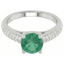 natural round emerald 2.60ct ring close up detail