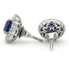 natural round sapphire 4.50ct earring close up detail