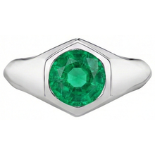 Natural Emerald Precious Stone Ring – profile view