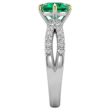 Natural Colombian Emerald Gemstone Ring – profile view