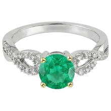 Genuine Emerald Gemstone Ring – side view