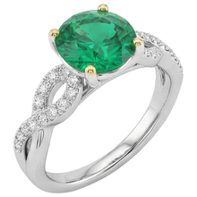 Refined Fine Emerald Colored Stone Ring 1.50 ct – front view