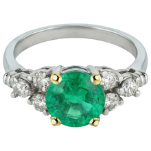 Handcrafted Fine Emerald Colored Stone Ring 3 ct – profile view