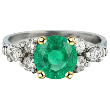 Handcrafted Fine Emerald Colored Stone Ring 3 ct – side view