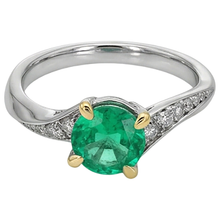 Round Cut Emerald ring in 14 Karat Two Tone Gold – side view