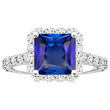 natural round sapphire 4.50ct ring close up detail