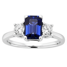 Round Natural Earth Mined Diamond 3 Stone Ring With Emerald Ceylon Sapphire 4.50 Carats