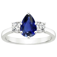 natural round sapphire 3ct ring top view