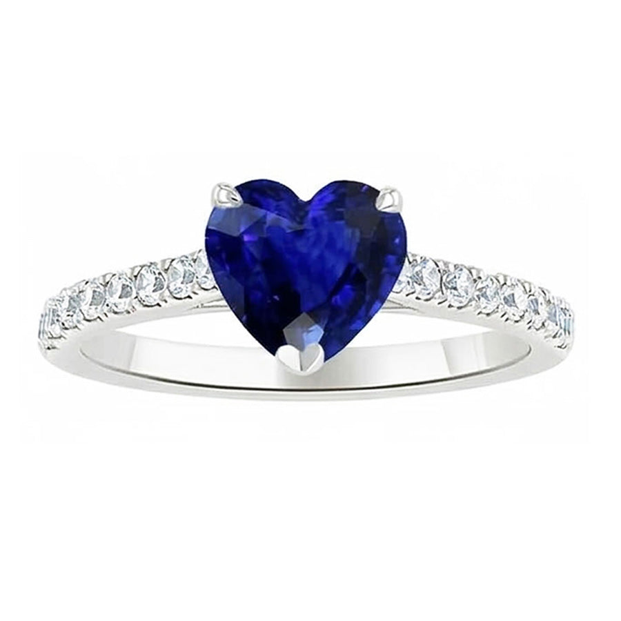 natural round sapphire 2.50ct ring close up detail