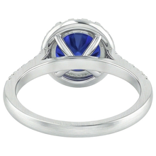 natural round sapphire 2.50ct ring on white background