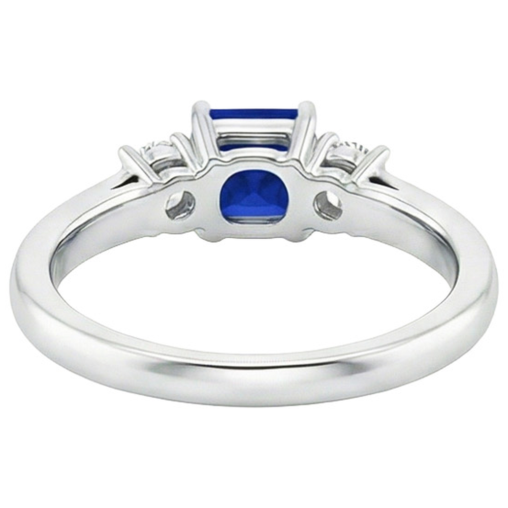 natural round sapphire 1.25ct ring on white background