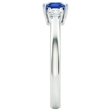 natural round sapphire 1.25ct ring profile view
