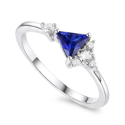 Round Natural Earth Mined Diamond & Trillion Sapphire Ring Gemstone Jewellery