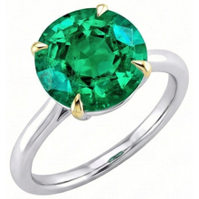 Authentic Emerald Gemstone Ring – angle view