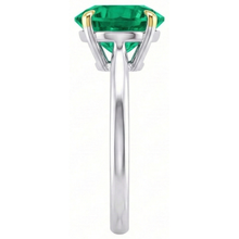 Handmade Emerald Gemstone Ring 4 ct – profile view