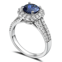 natural round sapphire 2.25ct ring close up detail
