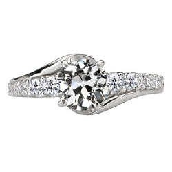 3 ct Brilliant Diamond Solitaire with Side Stones in 14K White