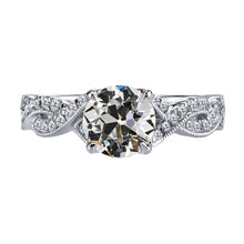 Brilliant Brilliant Diamond Solitaire with Side Stones 2 ct – main view