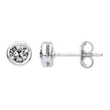 Antique Cushion Diamond ring in 14K White Gold – main view