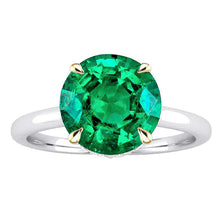 Authentic Emerald Gemstone Ring – main view
