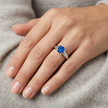 Sapphire Round Cut White Gold Engagement Ring