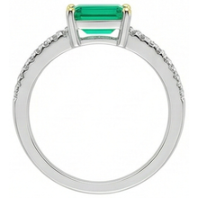 Brilliant Colombian Emerald Colored Stone Ring 1 ct – top view