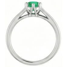 natural round emerald 1.25ct ring profile view