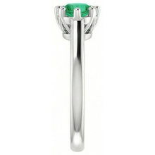 natural round emerald 1.25ct ring top view