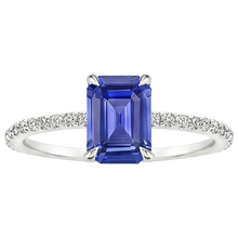 natural emerald sapphire 4ct ring profile view