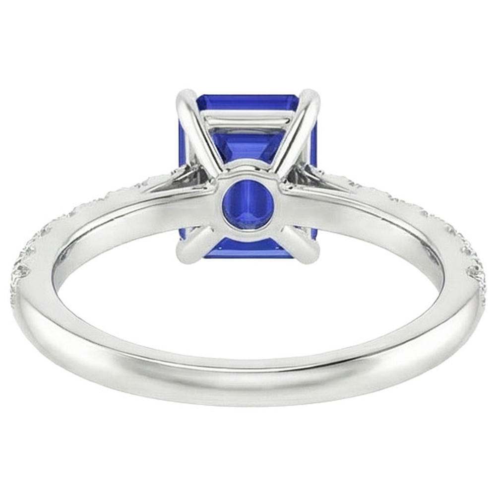 natural emerald sapphire 4.25ct ring close up detail