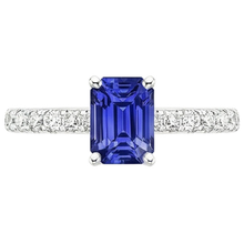 natural emerald sapphire 4.25ct ring profile view