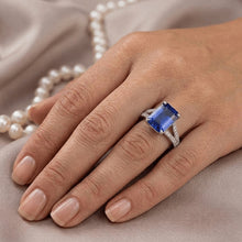 Solitaire Accents Ring White Gold Blue Sapphire & Natural Earth Mined Diamond 4 Carats