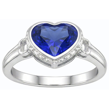 natural heart sapphire 2ct watch close up detail