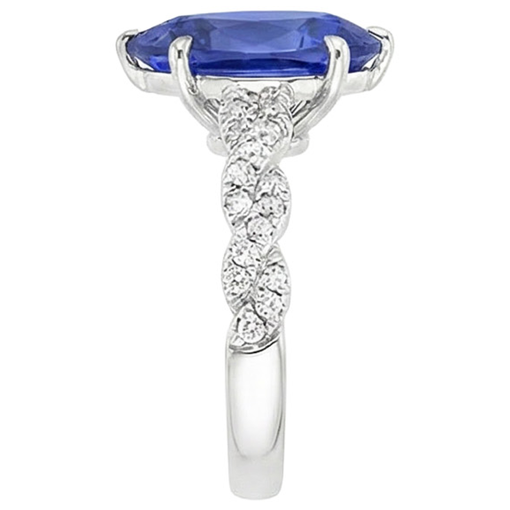 natural round sapphire 3.50ct ring on white background