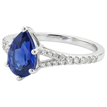 natural round sapphire 3.25ct ring top view